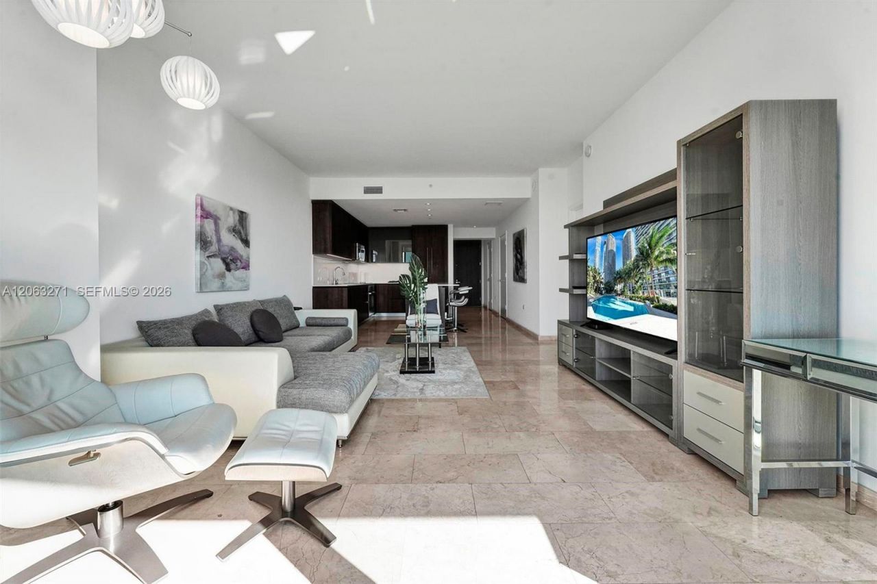 88 SW 7th St, Unit 2106, Miami, FL 33130 Photo