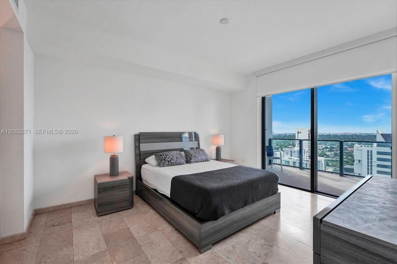 88 SW 7th St, Unit 2106, Miami, FL 33130 Photo