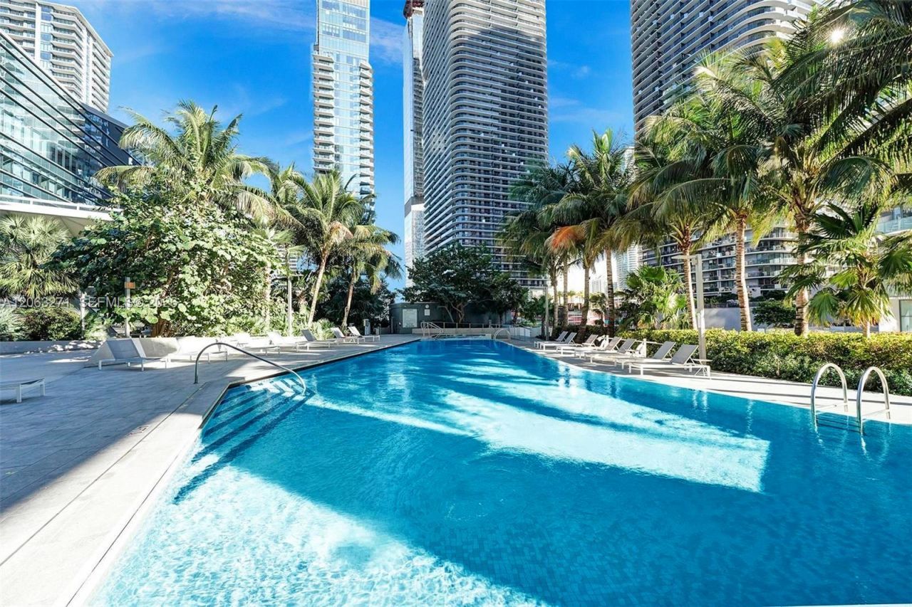 88 SW 7th St, Unit 2106, Miami, FL 33130 Photo