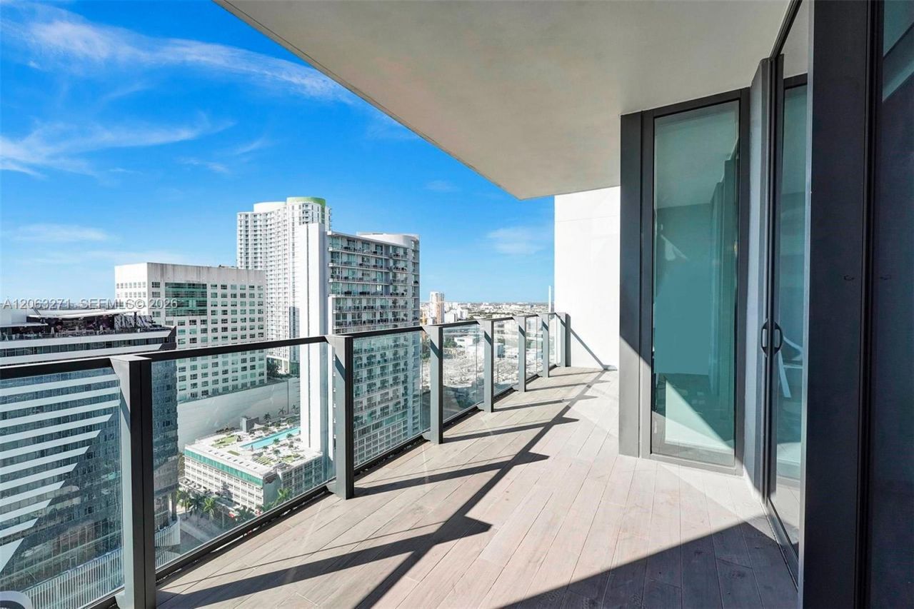 88 SW 7th St, Unit 2106, Miami, FL 33130 Photo