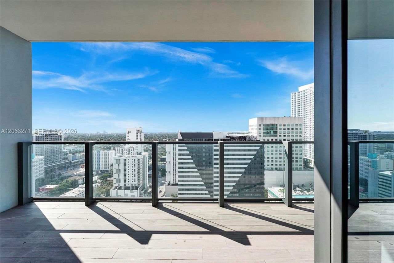 88 SW 7th St, Unit 2106, Miami, FL 33130 Photo