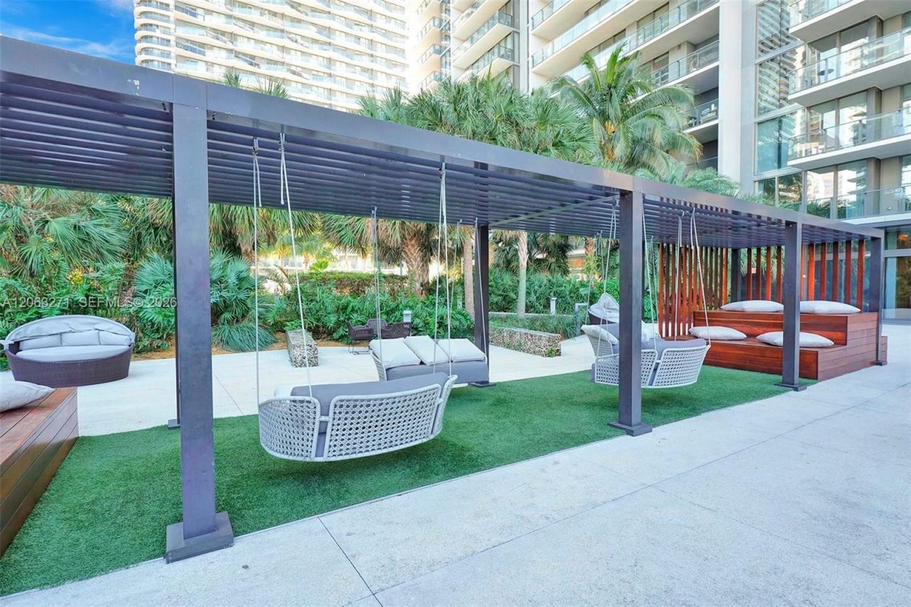 88 SW 7th St, Unit 2106, Miami, FL 33130 Photo