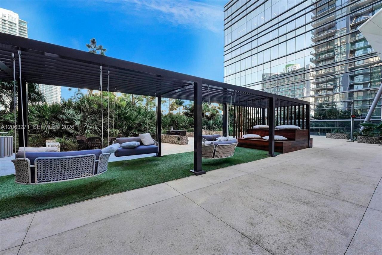 88 SW 7th St, Unit 2106, Miami, FL 33130 Photo
