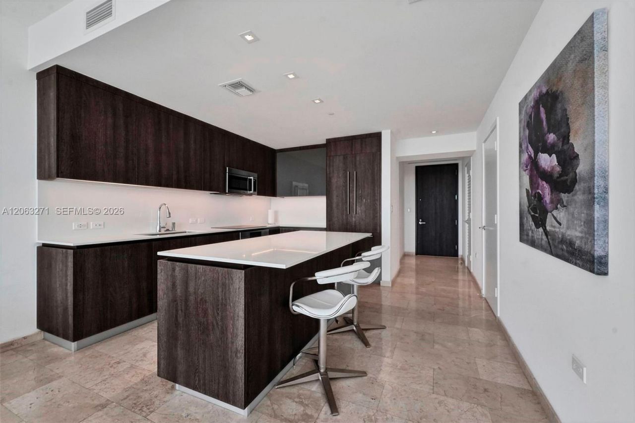 88 SW 7th St, Unit 2106, Miami, FL 33130 Photo