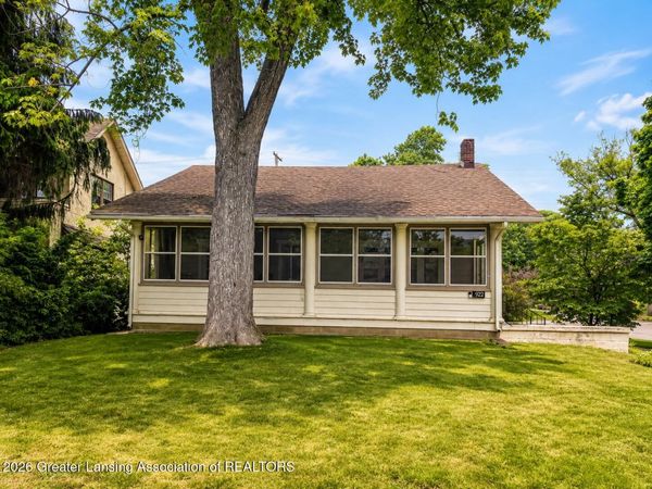 922 E Michigan Avenue, East Lansing, MI 48823