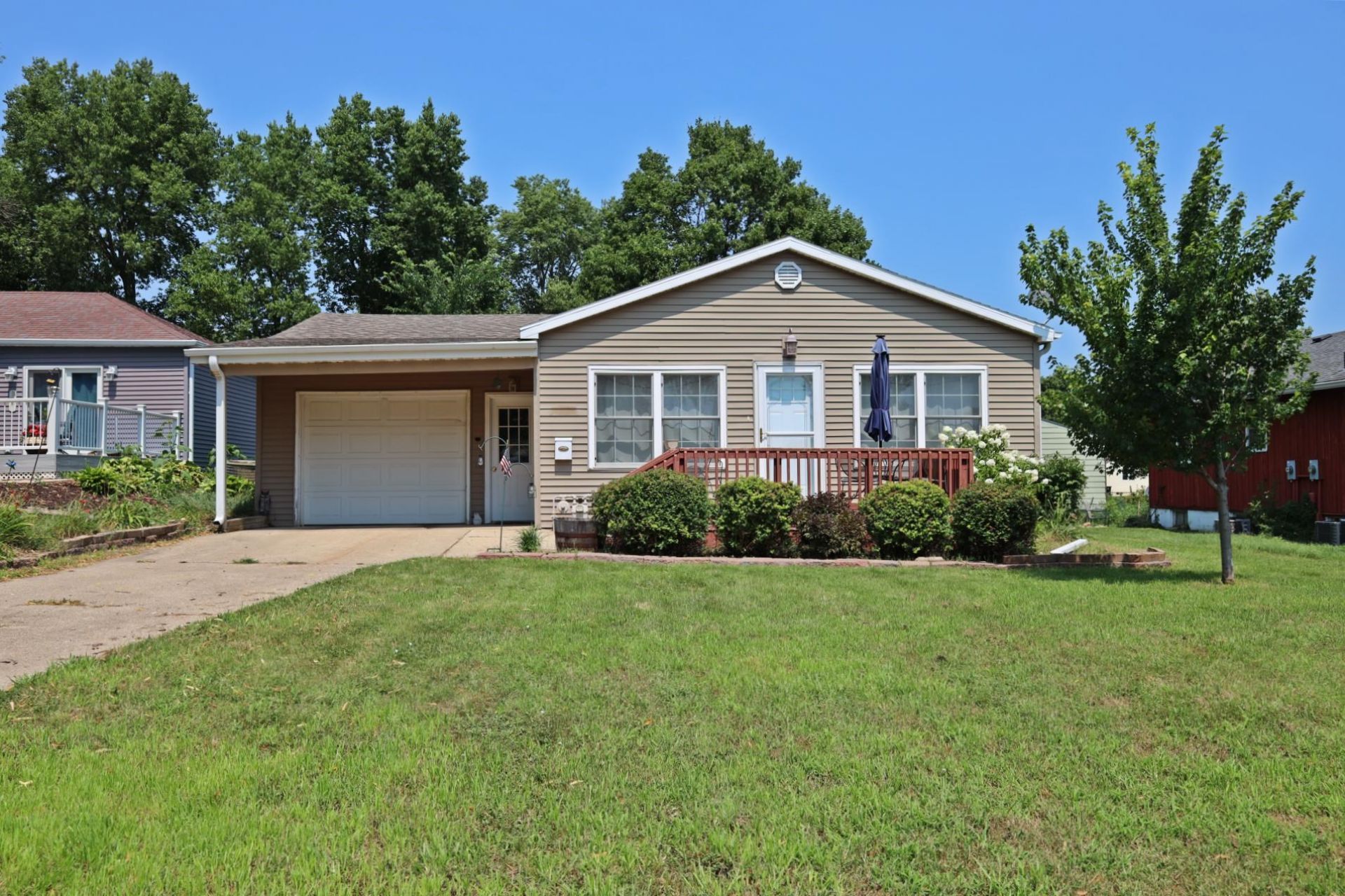 1327 2nd Avenue N, Estherville, IA 51334 Main Photo