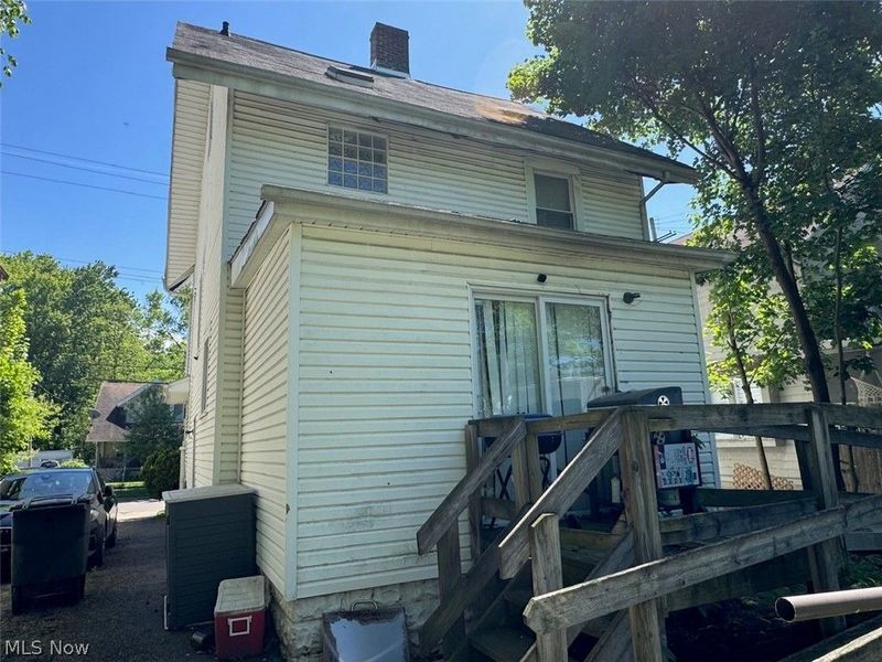 899 Lawton Street , Akron, OH 44320 Photo 2