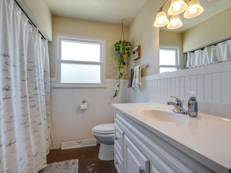 22214 Sandy Lane, Fairview Park, OH 44126 Photo 18