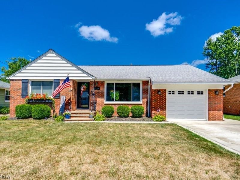 22214 Sandy Lane, Fairview Park, OH 44126 Photo 2