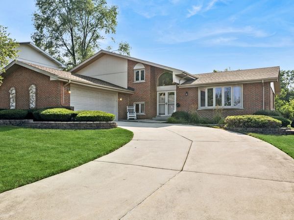 13520 Overland Trail , Orland Park, IL 60467