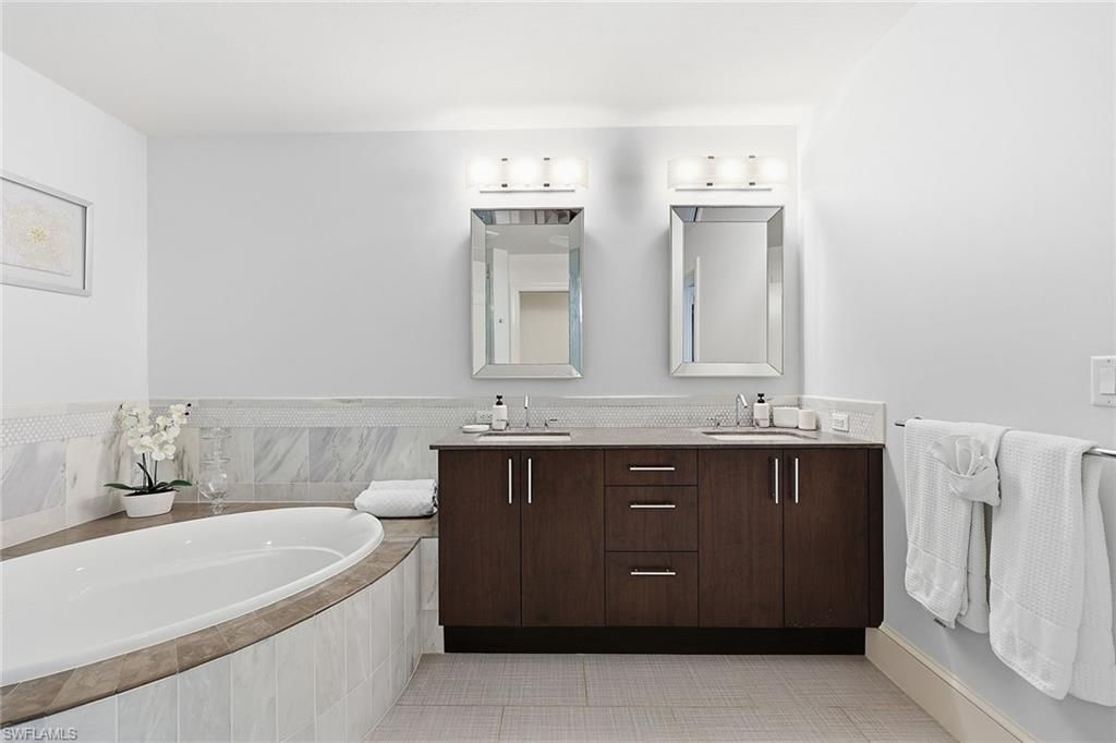 9123 Strada Pl , Unit 7306, Naples, FL 34108 Photo