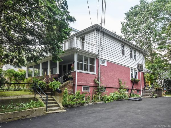 5 Titus Road , Unit 2, Glen Cove, NY 11542