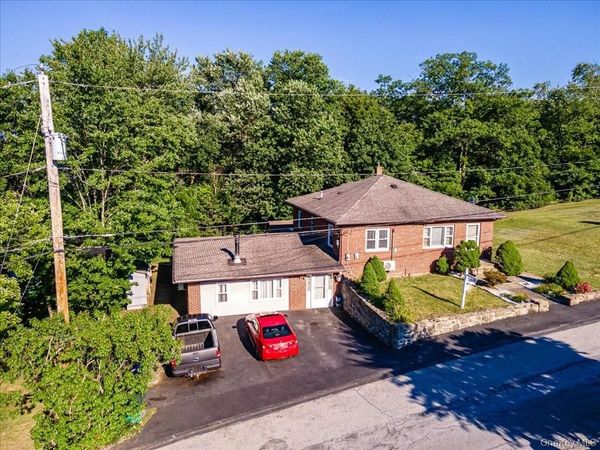 40 Summit Avenue, Unit 2, Walden, NY 12586