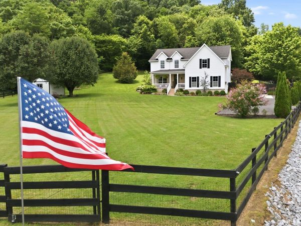 1779 Cayce Springs Rd , Thompsons Station, TN 37179