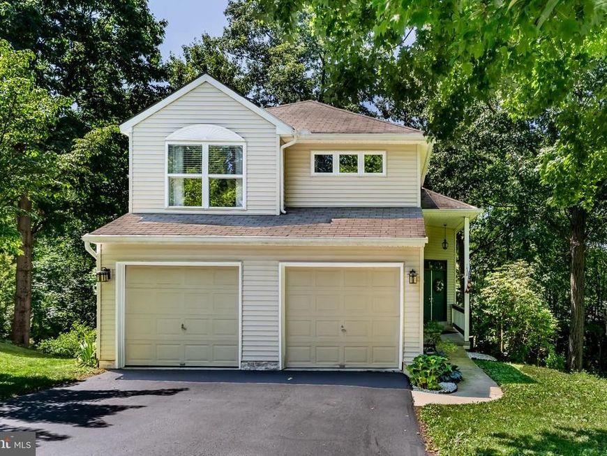 1028 Oak Knoll Drive, Harrisburg, PA 17111 Main Photo