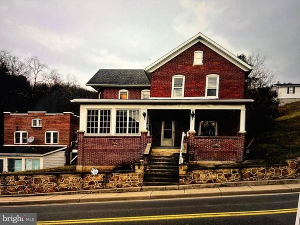 104 E MAIN STREET, HANCOCK, MD 21750