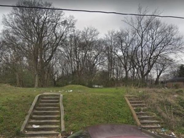 1077 ORLEANS ST, Memphis, TN 38126