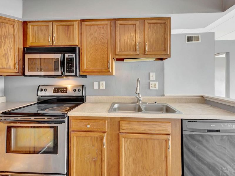 2691 Lehman Road, Unit 16, Cincinnati, OH 45204 Photo 19