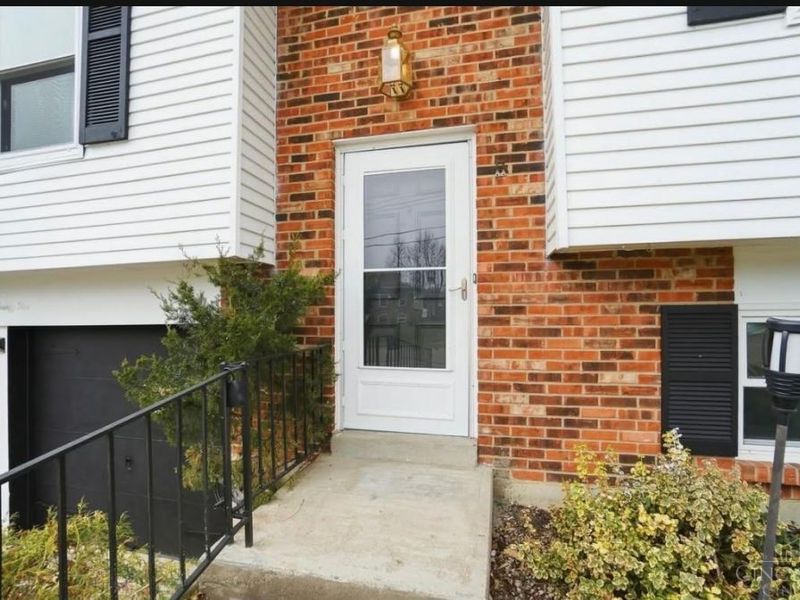 9925 Grasscreek Court, Colerain Township, OH 45231 Photo 2