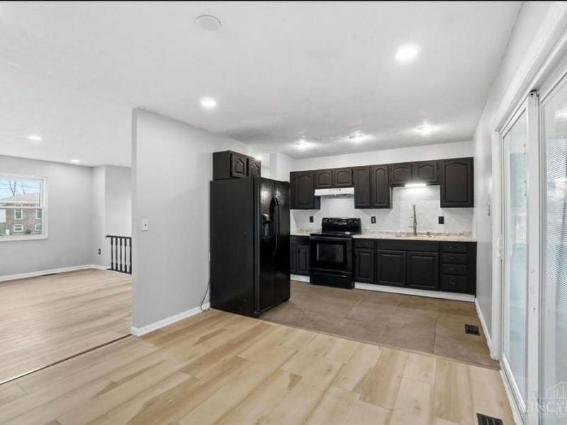 9925 Grasscreek Court, Colerain Township, OH 45231 Photo 6