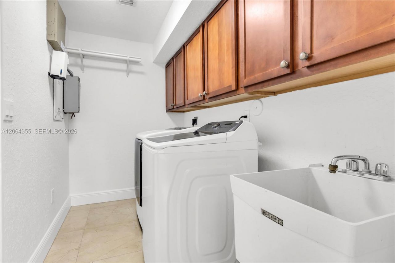 7965 SW 195th St, Cutler Bay, FL 33157 Photo