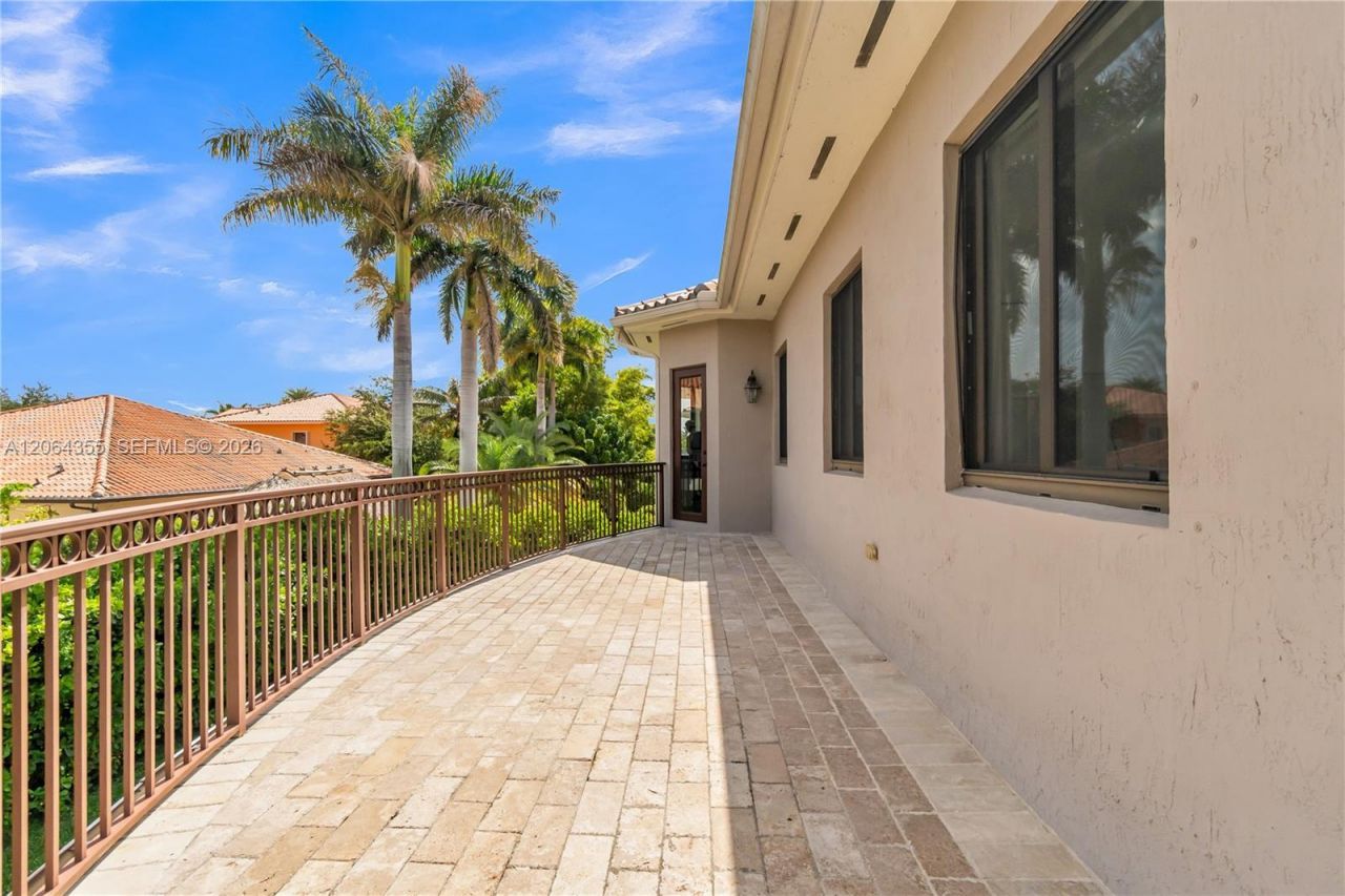 7965 SW 195th St, Cutler Bay, FL 33157 Photo