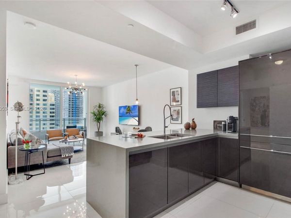 1080 Brickell Ave, Unit 1504, Miami, FL 33131