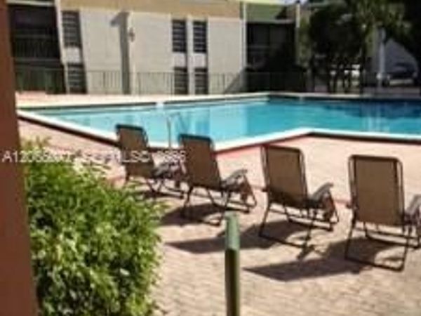 8810 Fontainebleau Blvd , Unit 209, Miami, FL 33172