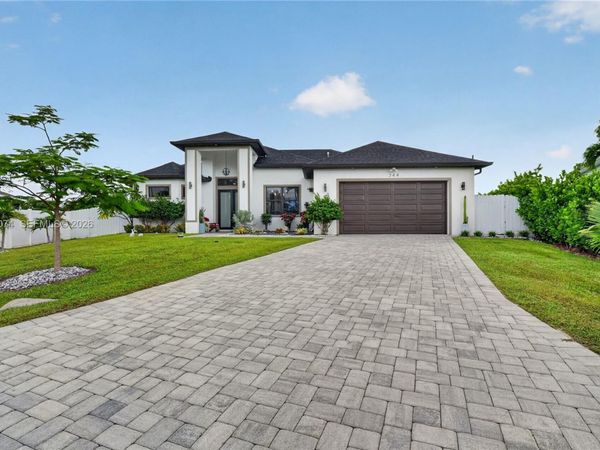 244 NW 15 , Cape Coral, FL 33993