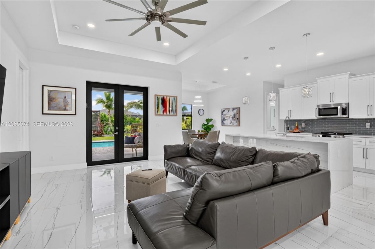 244 NW 15, Cape Coral, FL 33993 Photo