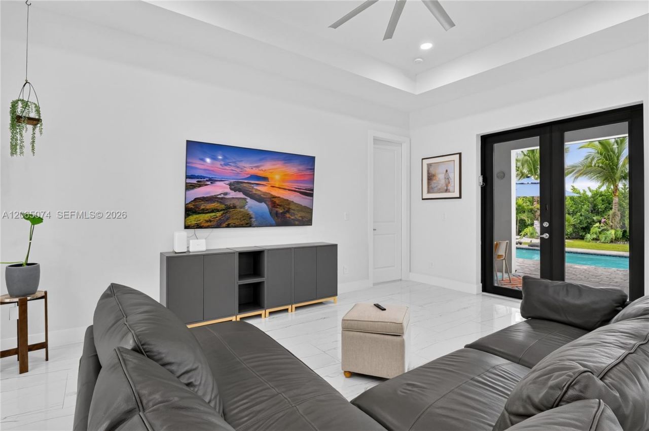 244 NW 15, Cape Coral, FL 33993 Photo