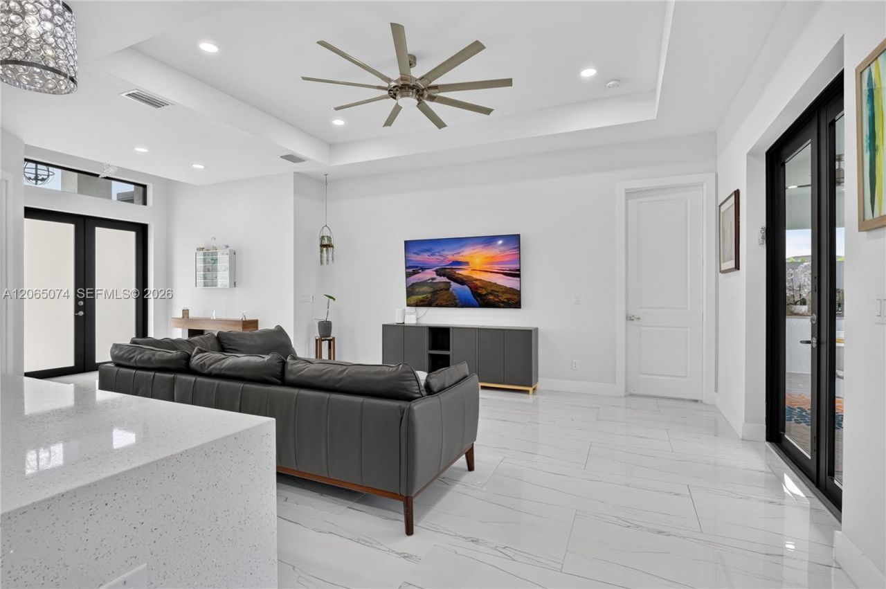 244 NW 15, Cape Coral, FL 33993 Photo