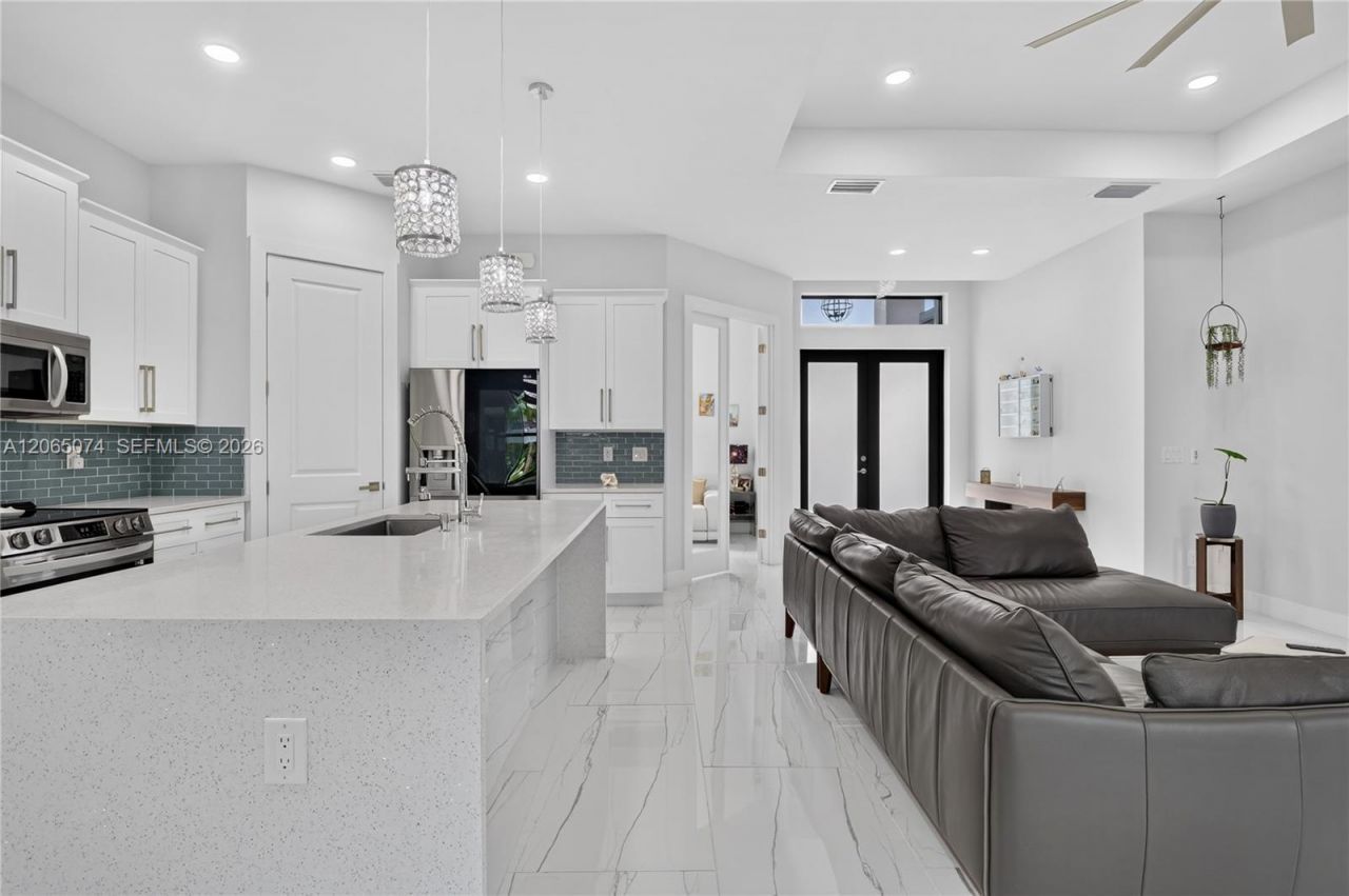 244 NW 15, Cape Coral, FL 33993 Photo