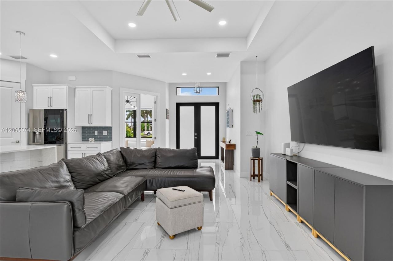 244 NW 15, Cape Coral, FL 33993 Photo