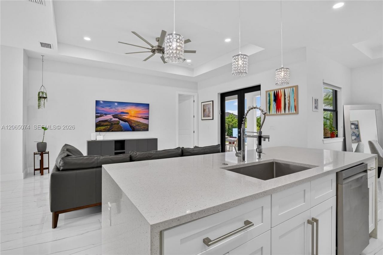 244 NW 15, Cape Coral, FL 33993 Photo
