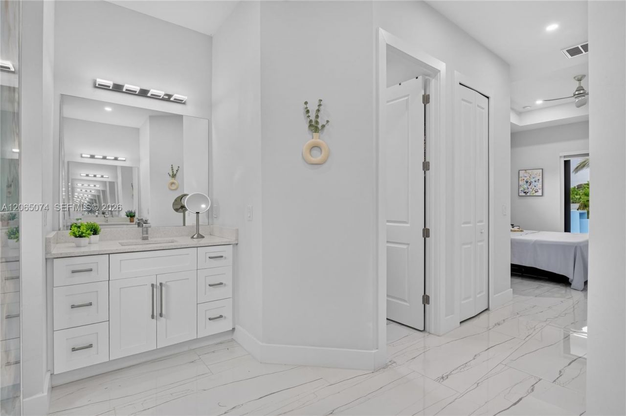 244 NW 15, Cape Coral, FL 33993 Photo