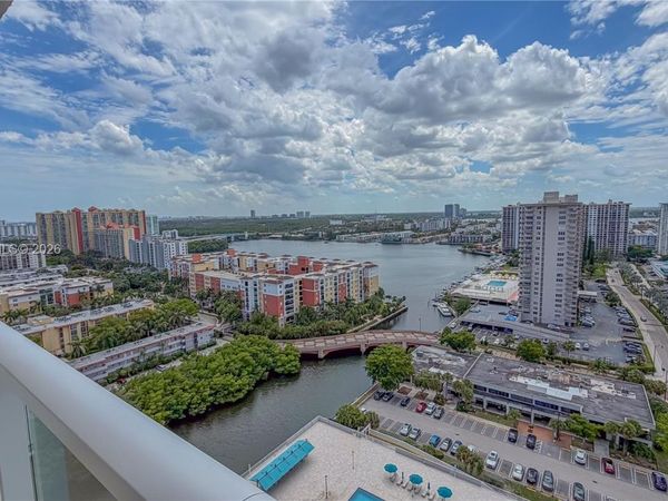 230 174th St , Unit 2412, Sunny Isles Beach, FL 33160