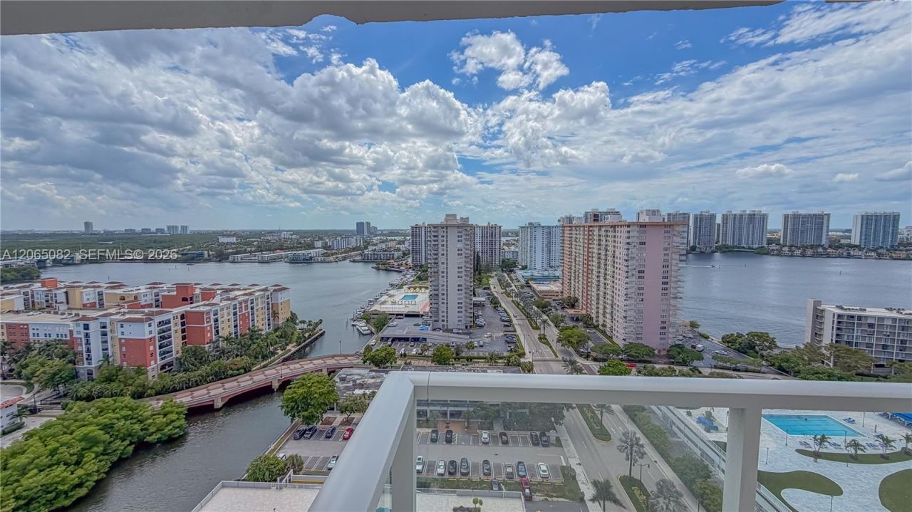 230 174th St , Unit 2412, Sunny Isles Beach, FL 33160 Photo