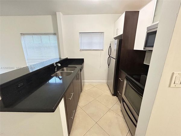 1034 Lenox Ave , Unit 10, Miami Beach, FL 33139