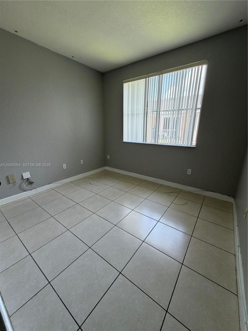 7130 NW 177th St, Unit 207-8, Hialeah, FL 33015 Photo