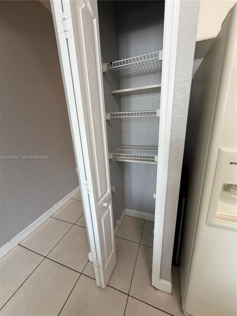 7130 NW 177th St, Unit 207-8, Hialeah, FL 33015 Photo