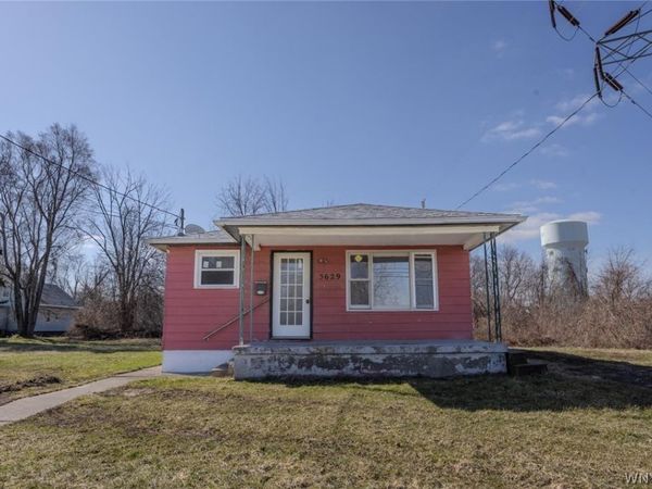 5629 Girard Avenue , Niagara Falls, NY 14304