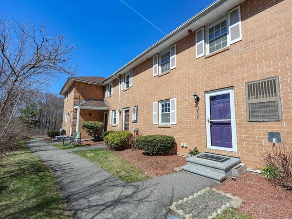 910 Elmwood Drive, Hudson, NH 03051