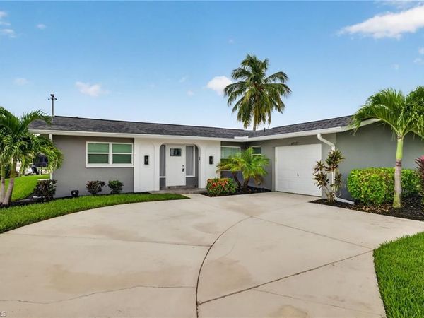 4957 Sorrento CT, CAPE CORAL, FL 33904