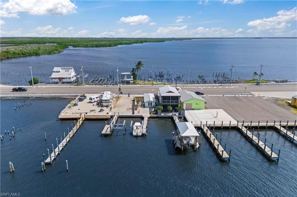 4278 Pine Island Rd Nw, Matlacha, FL 33993 Photo