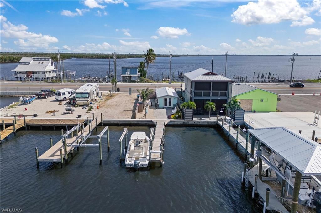 4278 Pine Island Rd Nw, Matlacha, FL 33993 Photo