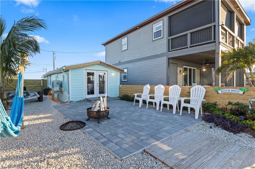 4278 Pine Island Rd Nw, Matlacha, FL 33993 Photo