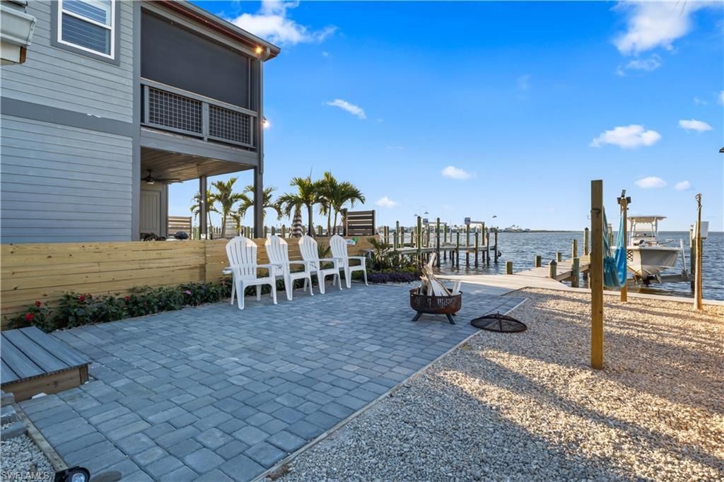 4278 Pine Island Rd Nw, Matlacha, FL 33993 Photo