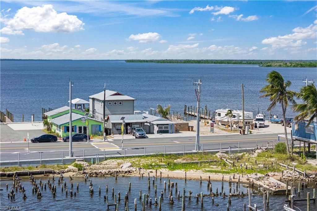 4278 Pine Island Rd Nw, Matlacha, FL 33993 Photo