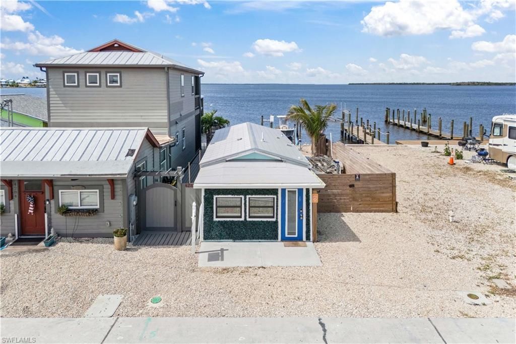 4278 Pine Island Rd Nw, Matlacha, FL 33993 Photo